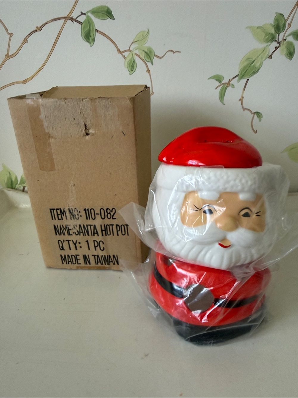 Vintage Ceramic Santa Claus Hot Pot - NEW - Taiwan